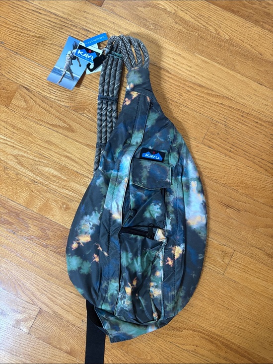 Kavu Handbags - Kavu Tie-Dye Green and Black Sling Bag